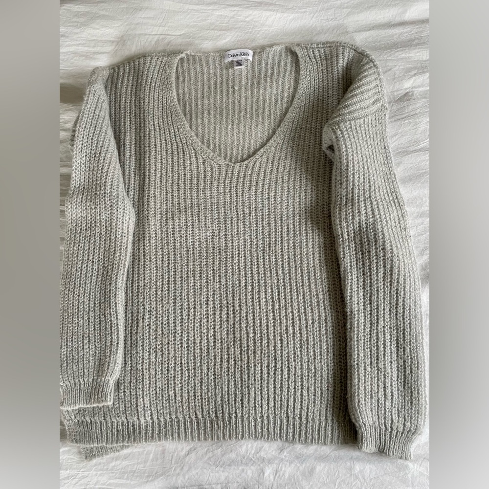 Calvin Klein Metalic VNeck Sweater